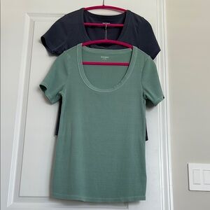 Old Navy Fitted Garment Dyed  Short Sleeve Tees